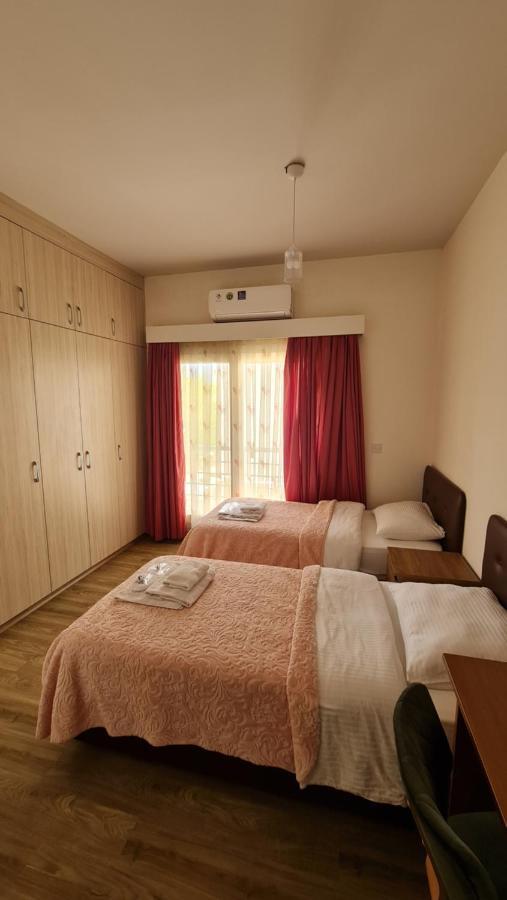 Oytam Apt Nicosia Eksteriør billede